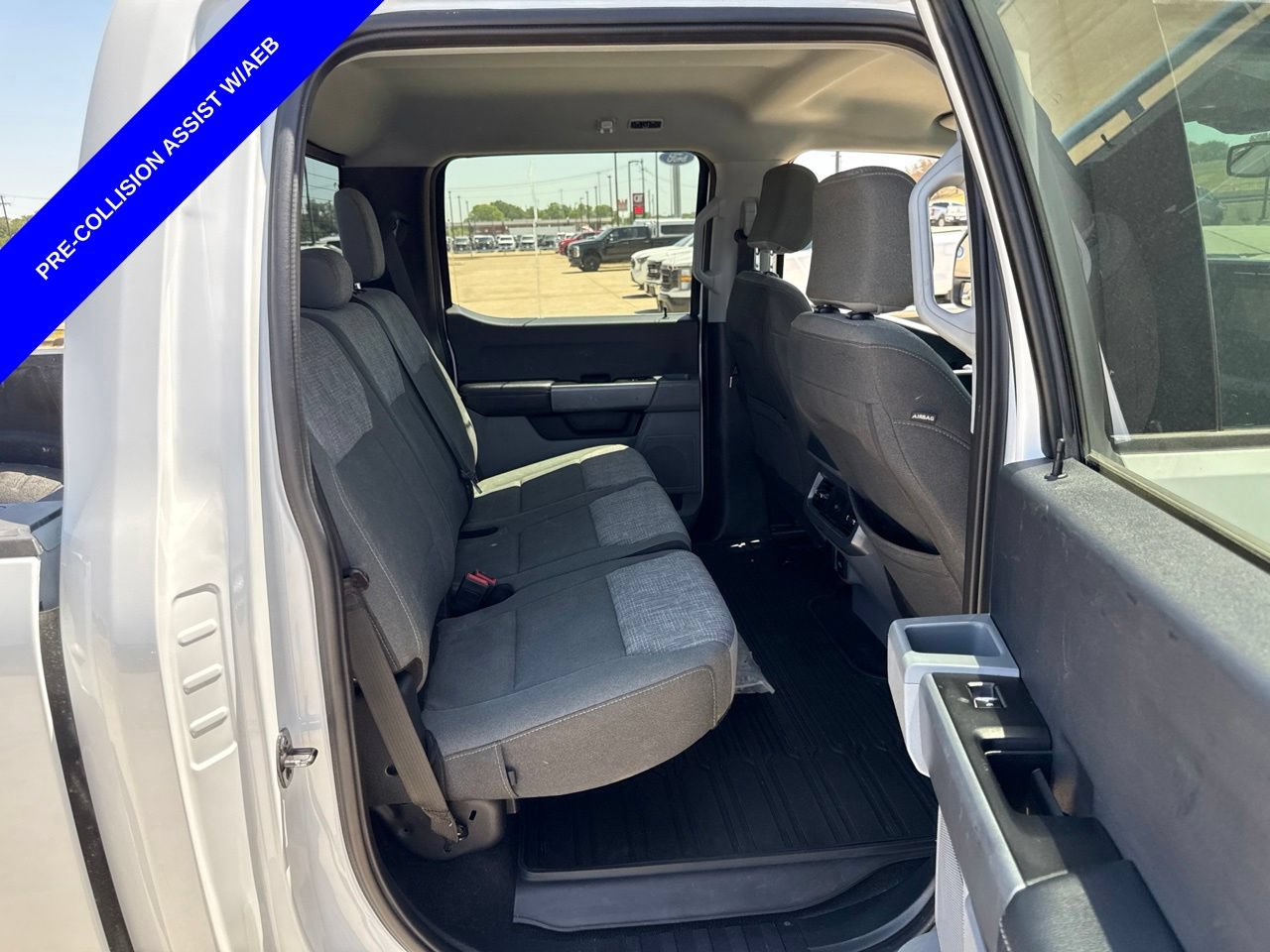 Used 2023 Ford F250 XLT w/ FX4 Off-Road Package AWD/4WD image 12