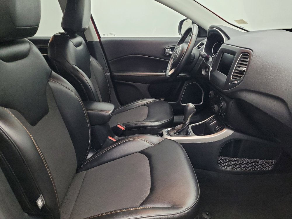 Used 2019 Jeep Compass Latitude image 21