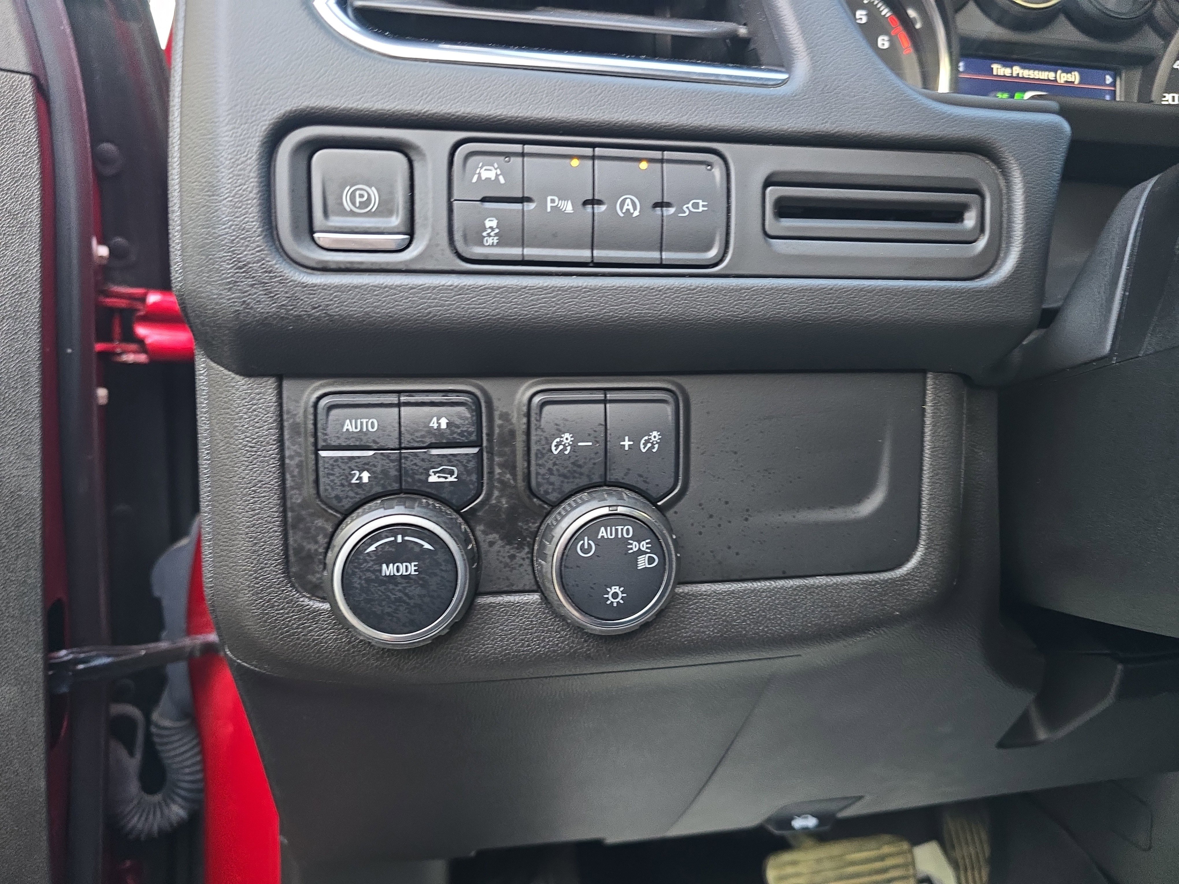 Used 2022 Chevrolet Suburban LS image 20