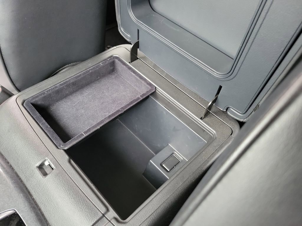 Used 2024 Nissan Armada SV image 17