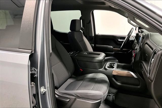 Used 2021 Chevrolet Silverado 1500 LT Trail Boss w/ Bed Protection Package image 31