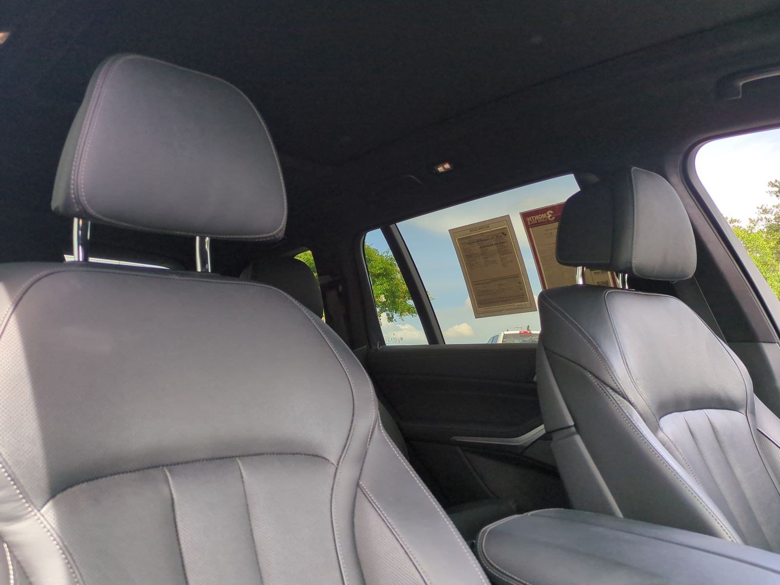 Used 2021 BMW X7 xDrive40i w/ M Sport Package AWD/4WD image 34