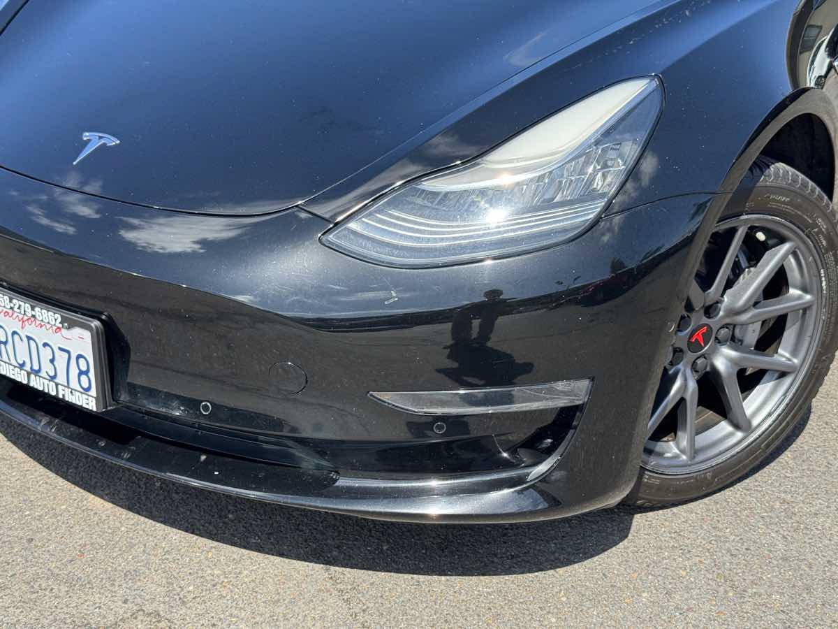 Used 2019 Tesla Model 3 Standard Range RWD image 3
