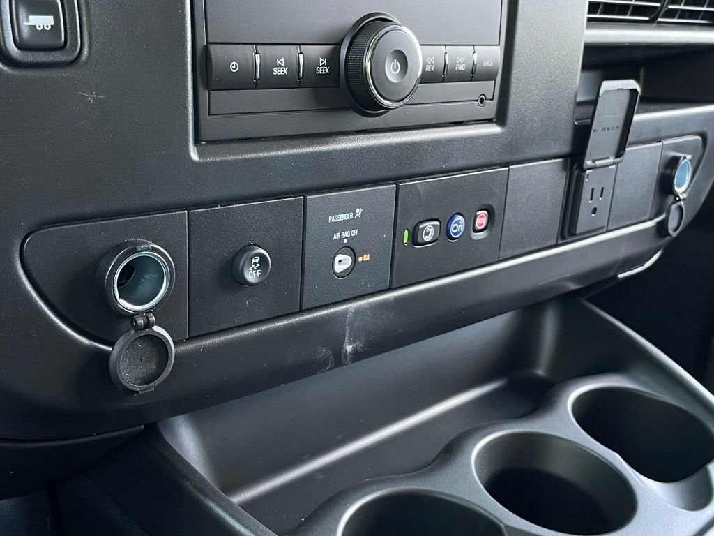 New 2026 Chevrolet Express 3500 LS RWD image 19