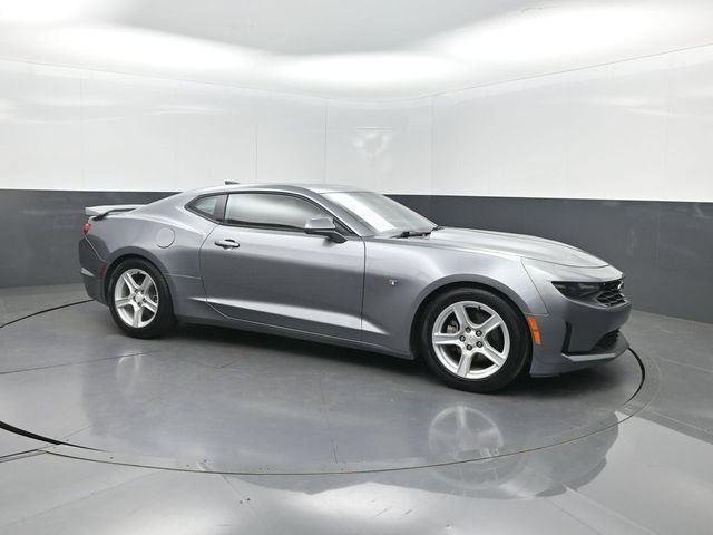 Used 2019 Chevrolet Camaro LT w/ Technology Package RWD image 22