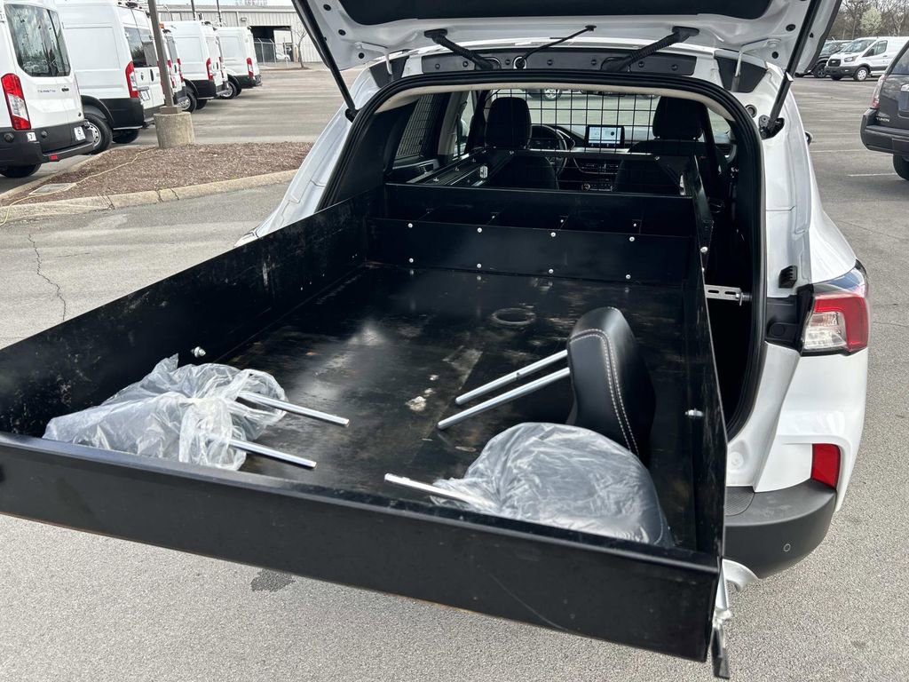 Used 2020 Ford Escape SE FWD image 17