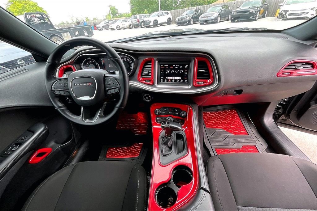 Used 2019 Dodge Challenger GT w/ Performance Handling Group RWD image 21