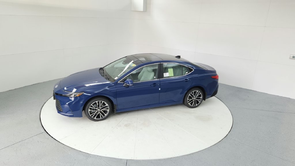 Used 2025 Toyota Camry XLE w/ Premium Plus Package AWD/4WD image 14