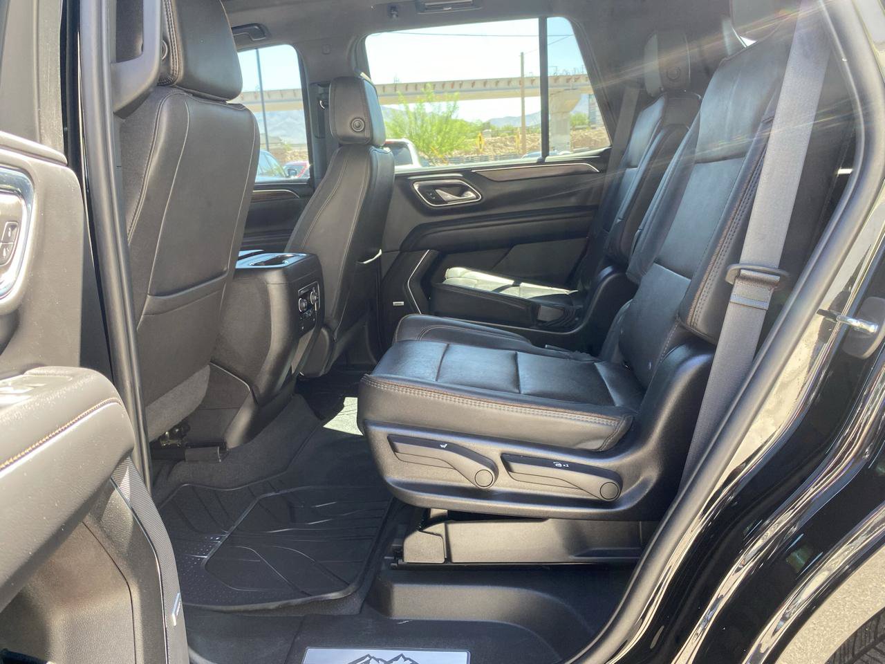 Used 2023 Chevrolet Tahoe High Country AWD/4WD image 14