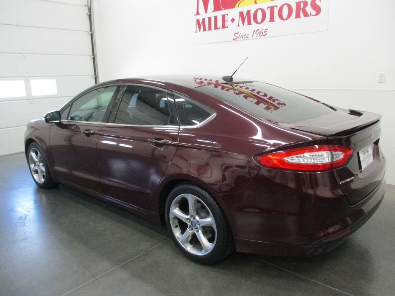 Used 2013 Ford Fusion SE FWD image 4