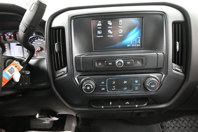 Used 2019 Chevrolet Silverado 1500 Custom w/ Custom Convenience Package AWD/4WD image 10