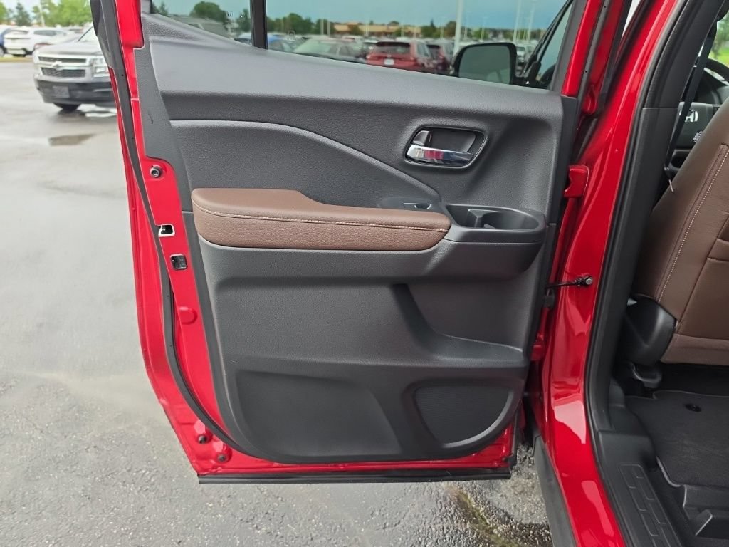 Certified 2025 Honda Ridgeline RTL image 27