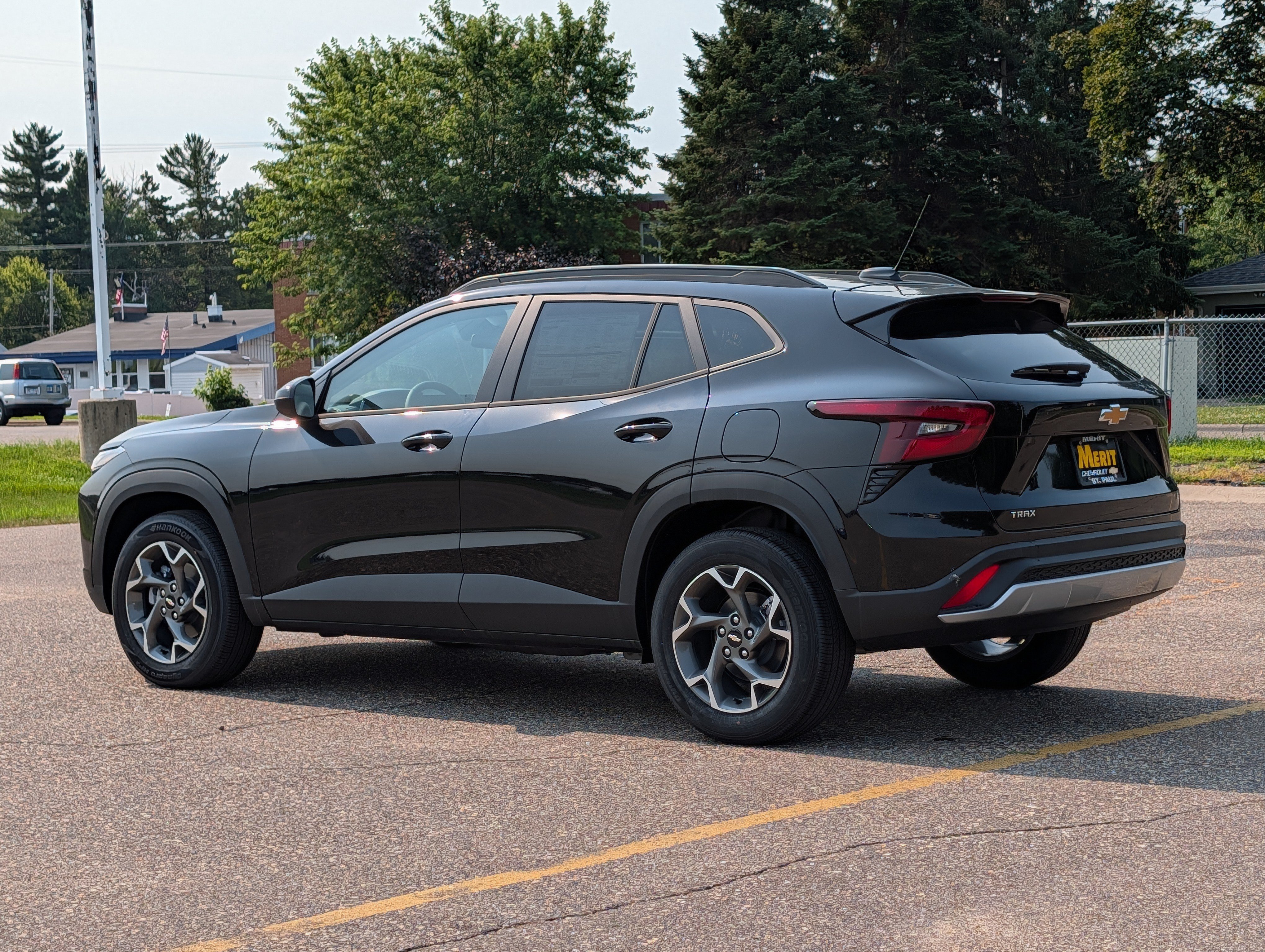 New 2026 Chevrolet Trax LT w/ Sunroof Package FWD image 4