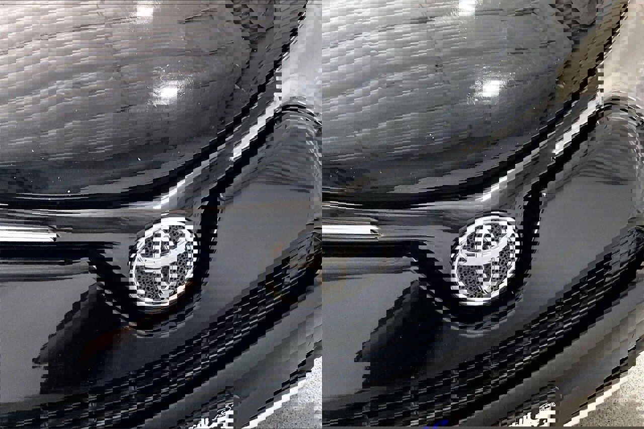 Used 2016 Toyota RAV4 XLE image 30