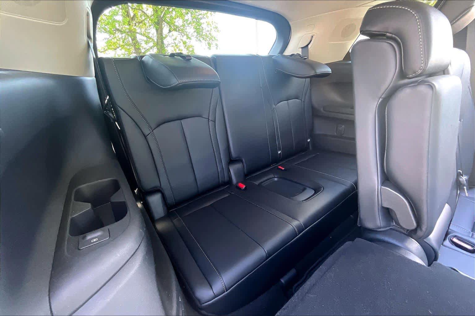 Used 2023 INFINITI QX60 Luxe w/ Cargo Package AWD/4WD image 23