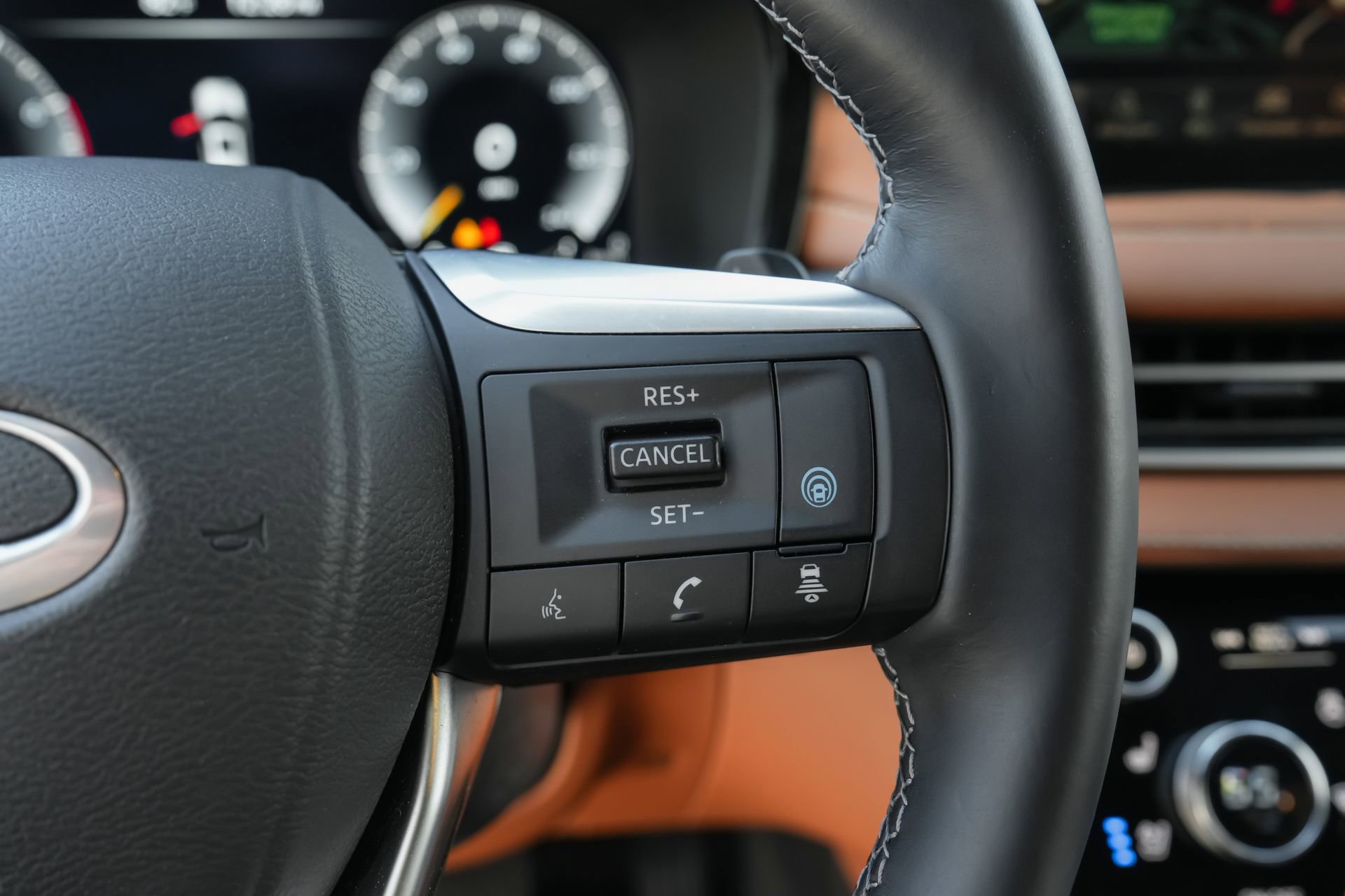 Used 2025 INFINITI QX60 Autograph w/ Cargo Package image 18