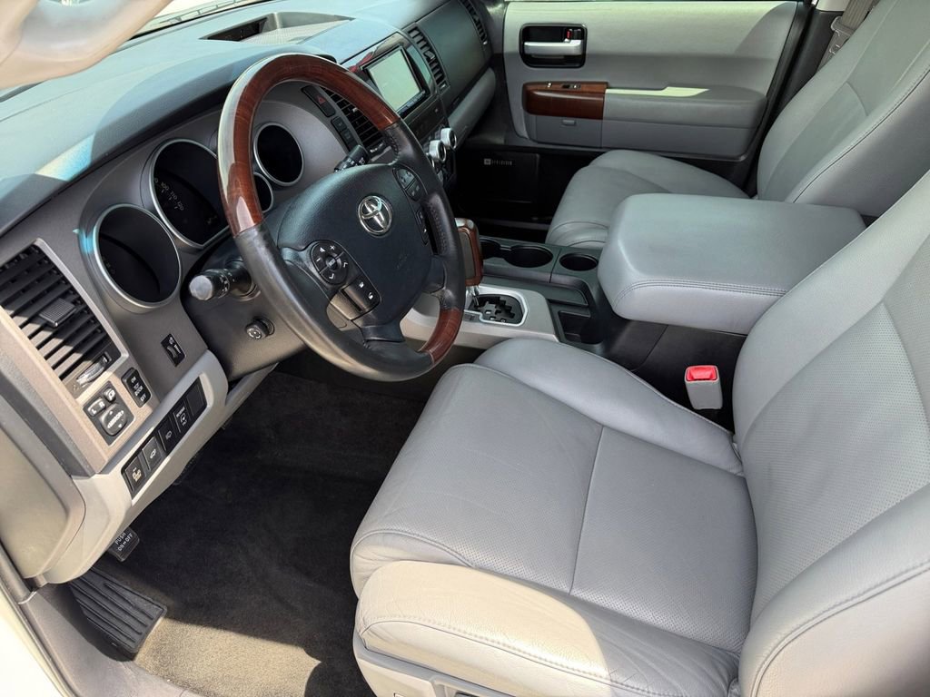 Used 2012 Toyota Sequoia Platinum RWD image 9