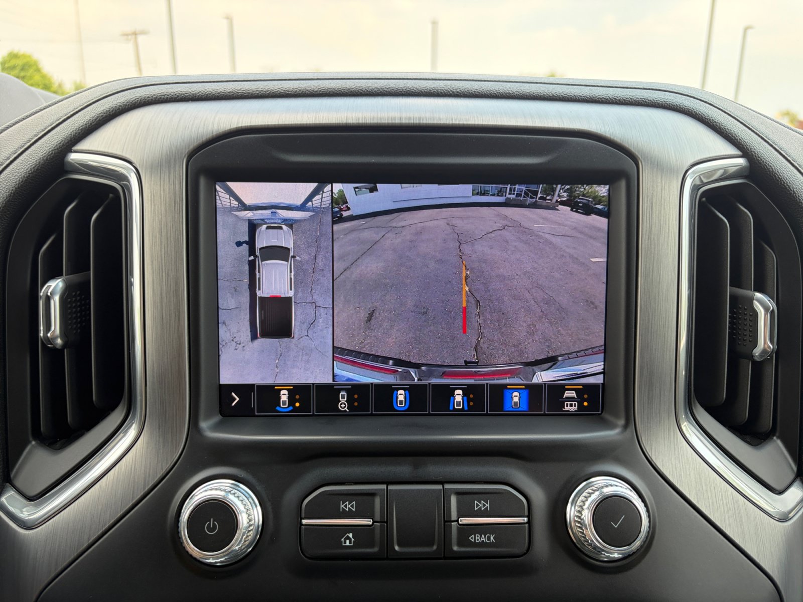 Used 2020 GMC Sierra 3500 Denali w/ Denali Ultimate Package AWD/4WD image 29