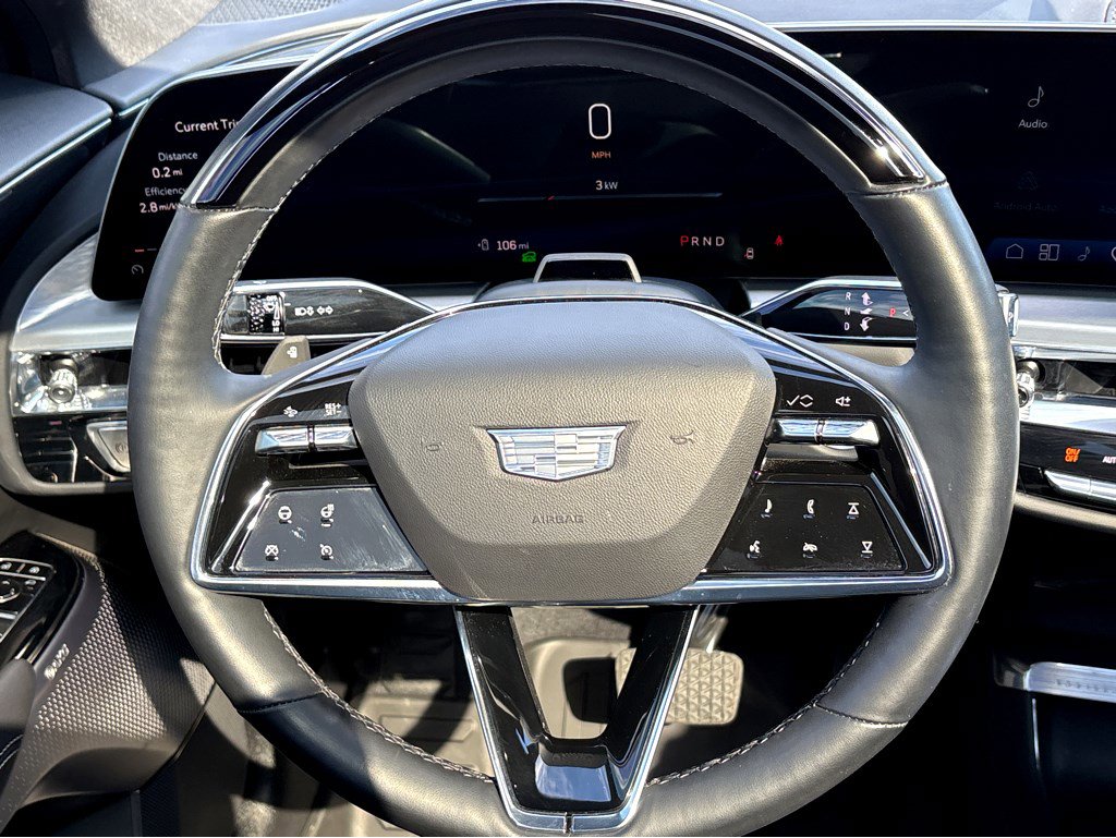 Used 2024 Cadillac Lyriq Sport image 15