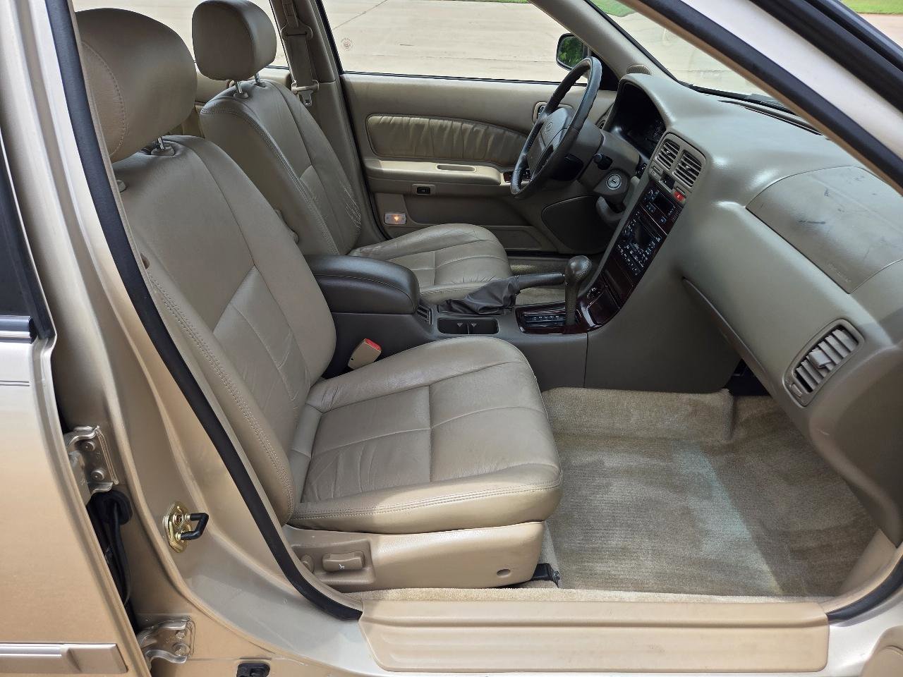 Used 1997 INFINITI I30 FWD image 8