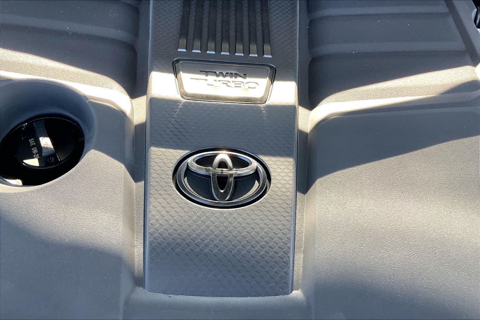 New 2026 Toyota Tundra Limited AWD/4WD image 17