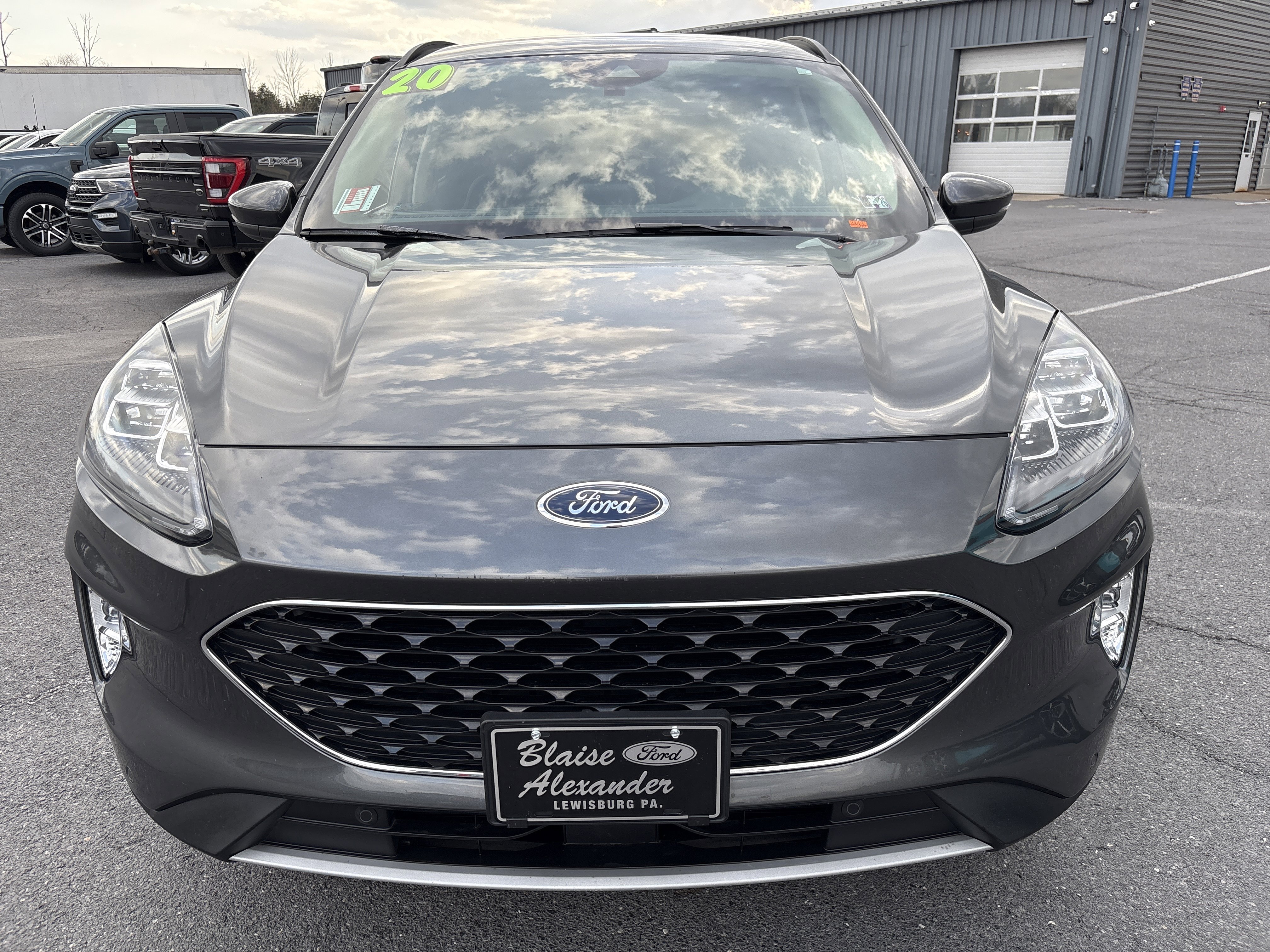Used 2020 Ford Escape Titanium image 21