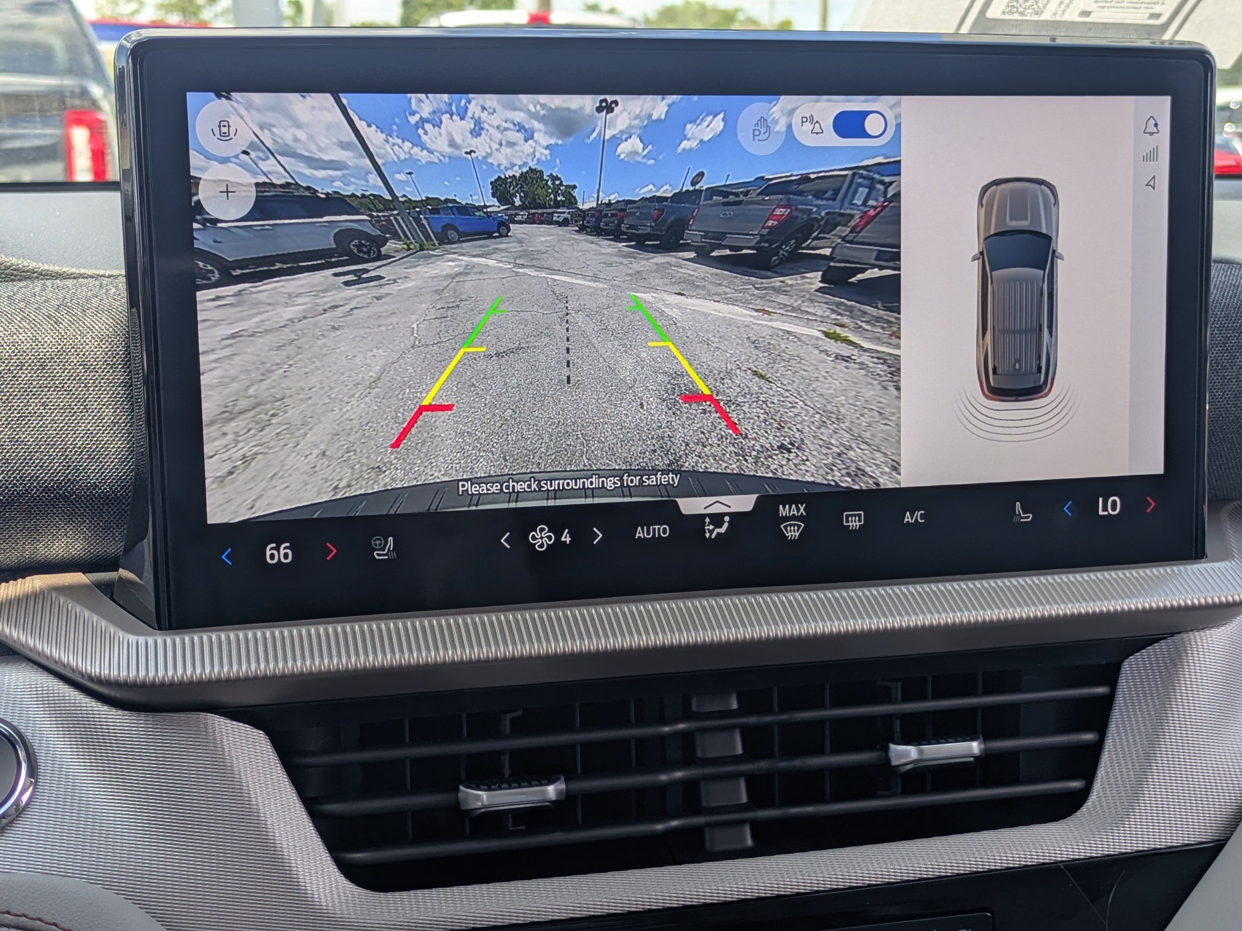 New 2026 Ford Explorer Active w/ Active Comfort Package RWD image 21