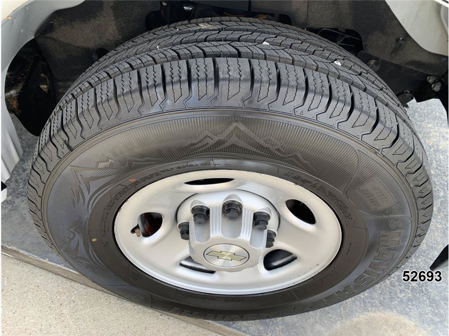 Used 2021 Chevrolet Express 2500 RWD image 22