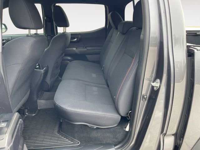 Used 2020 Toyota Tacoma TRD Off-Road AWD/4WD image 13