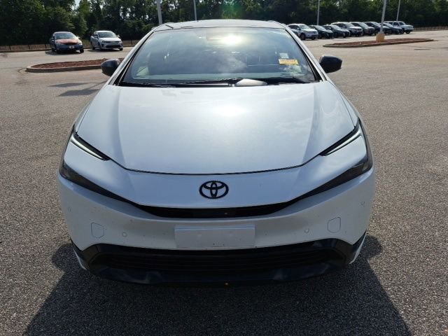 Used 2025 Toyota Prius FWD image 3