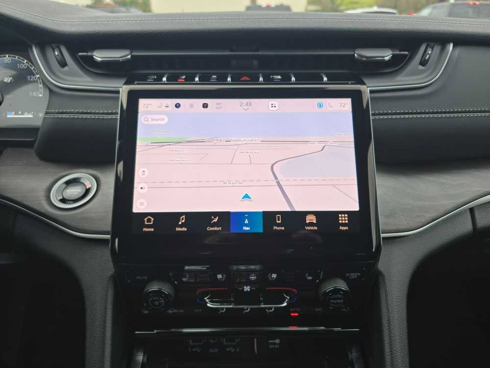 New 2025 Jeep Grand Cherokee L Limited w/ Luxury Tech Group II image 12