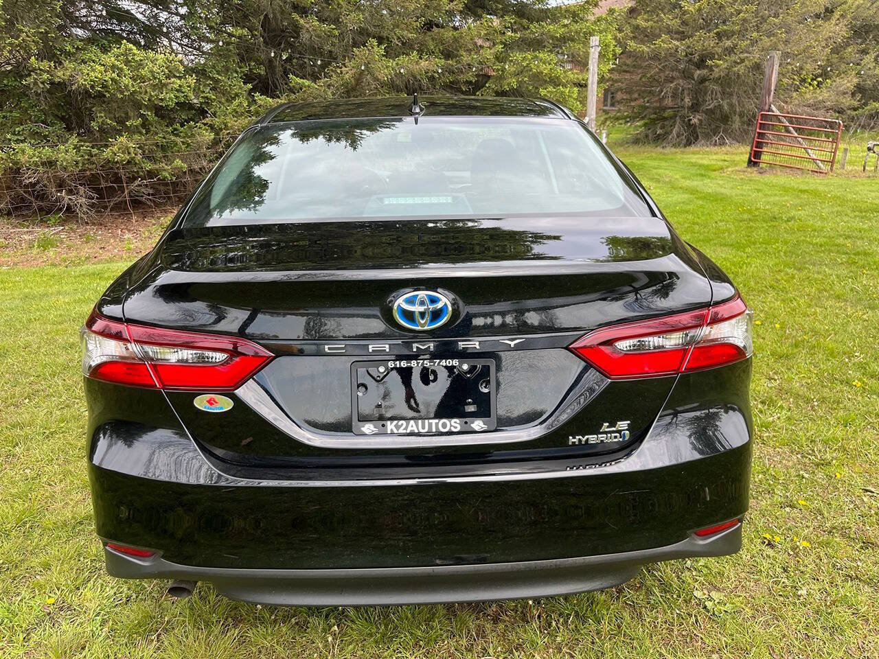 Used 2024 Toyota Camry LE FWD image 9