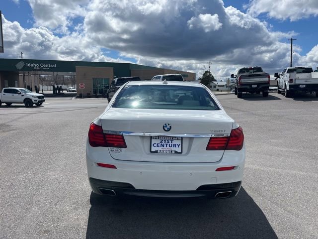 Used 2015 BMW 750i RWD image 10