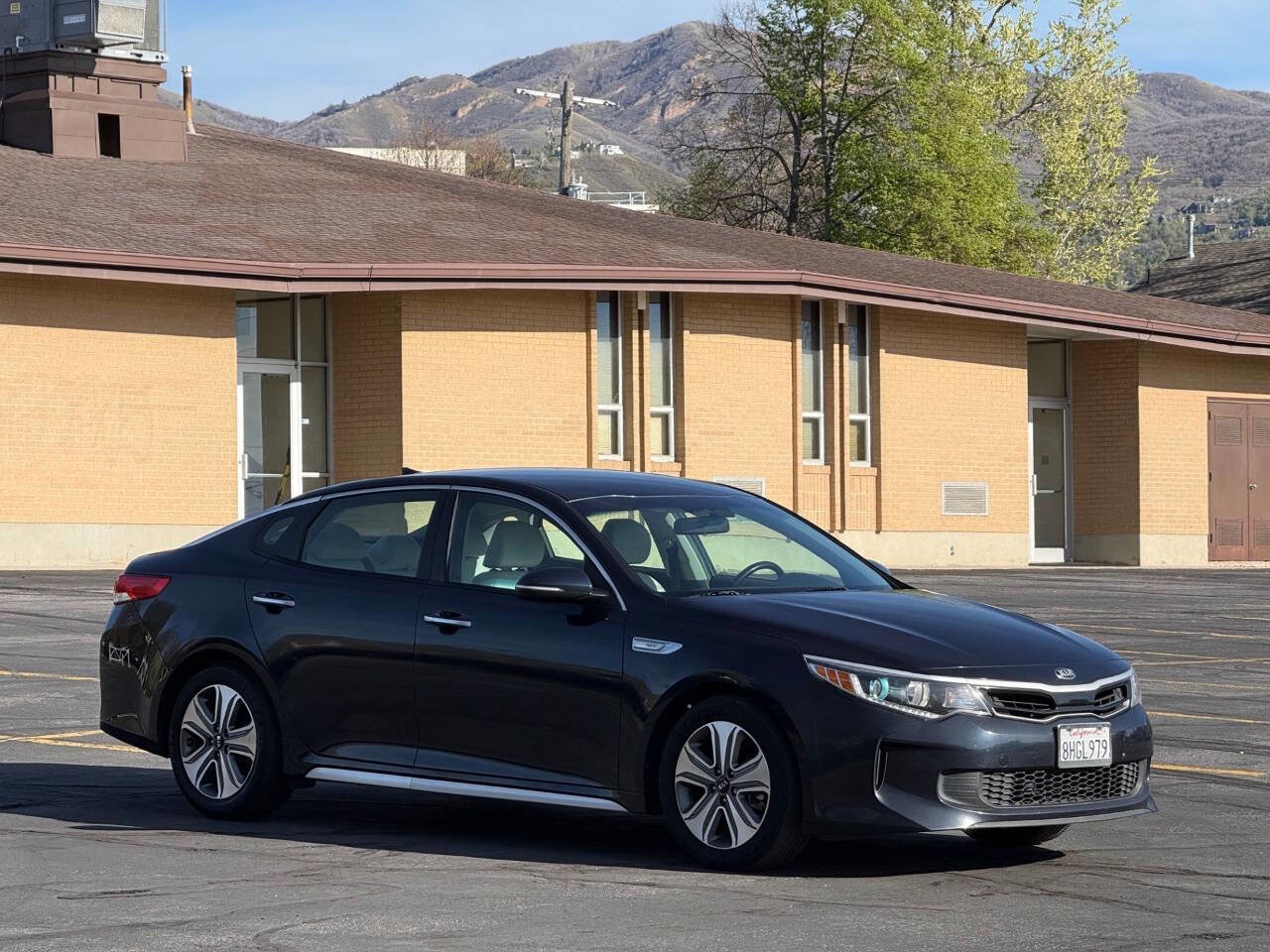 Used 2018 Kia Optima EX image 3