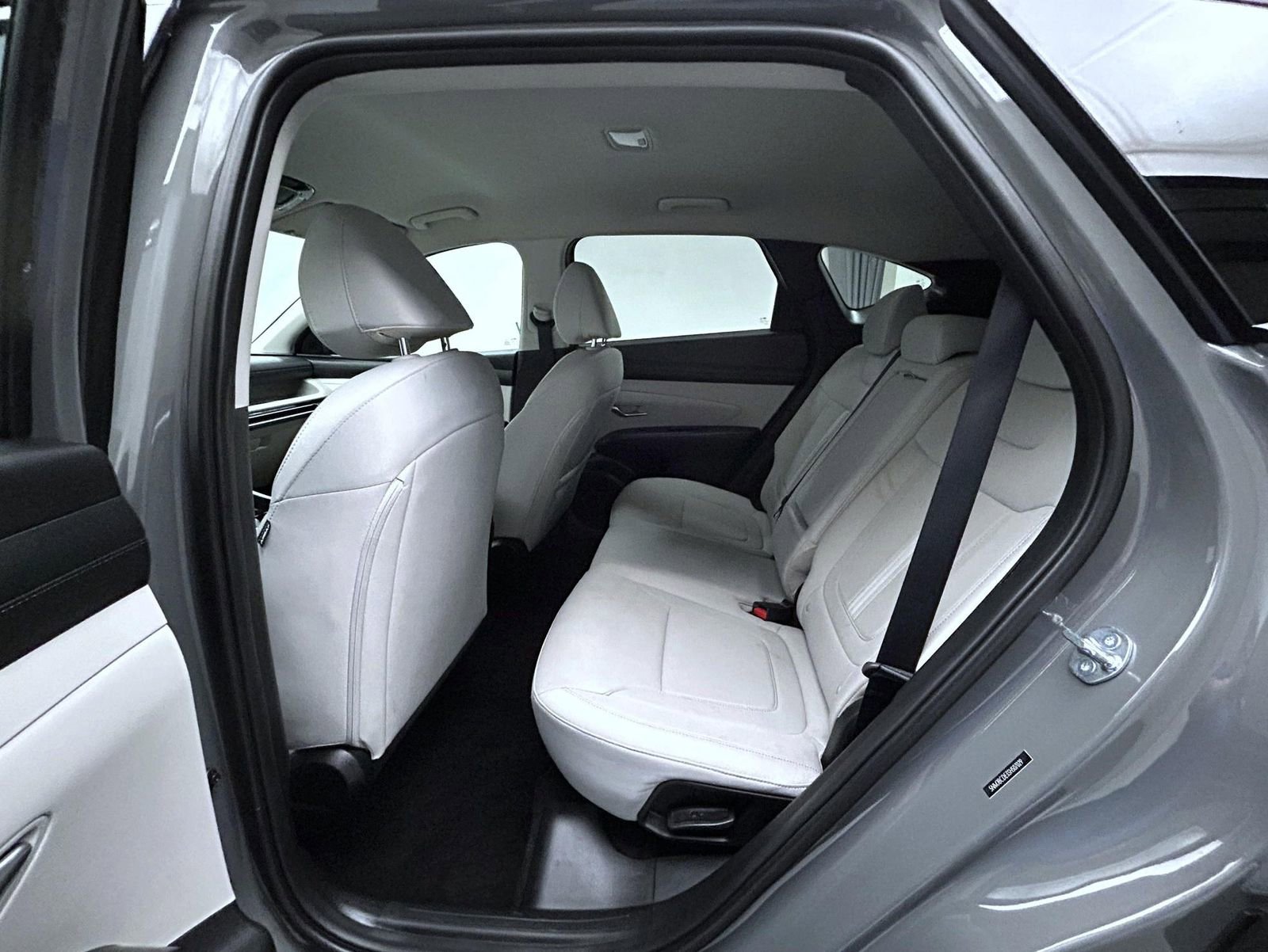 Used 2025 Hyundai Tucson SEL AWD/4WD image 19