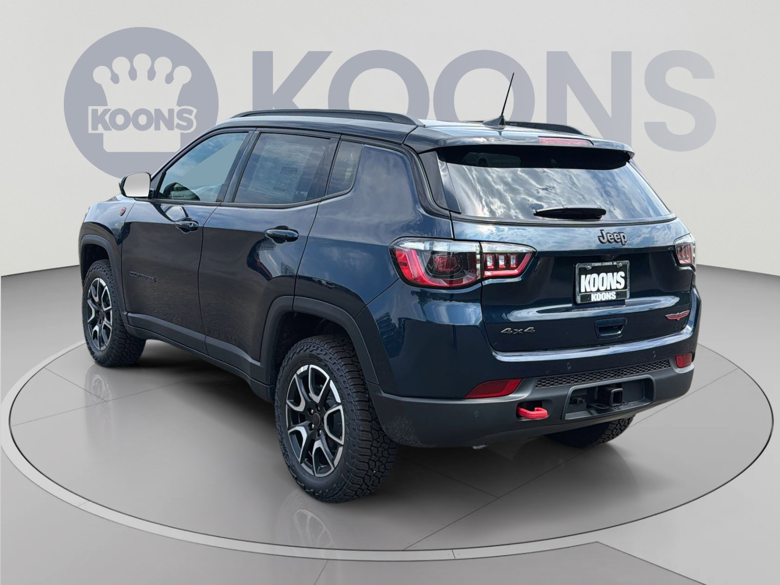 New 2026 Jeep Compass Trailhawk w/ Sun, Sound & Navigation Group AWD/4WD image 4