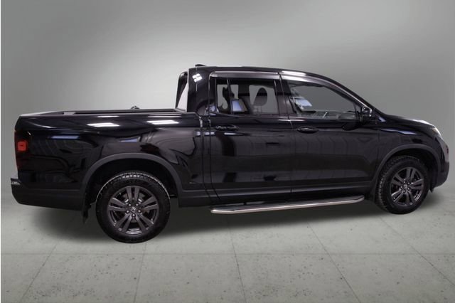 Used 2017 Honda Ridgeline Sport image 6