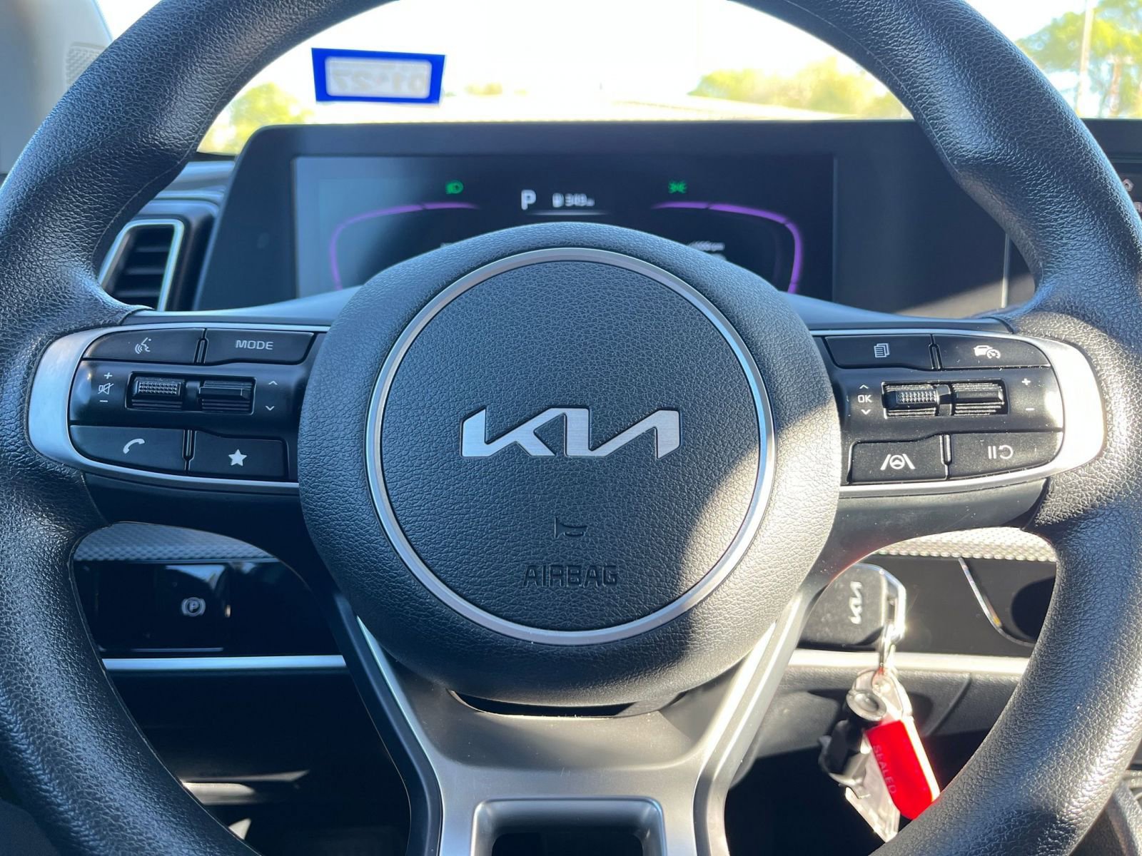 Used 2025 Kia Sportage LX image 27