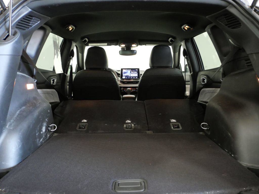 Used 2023 Jeep Compass Latitude AWD/4WD image 25