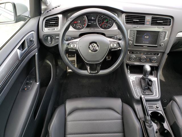 Used 2017 Volkswagen Golf Alltrack AWD/4WD image 16