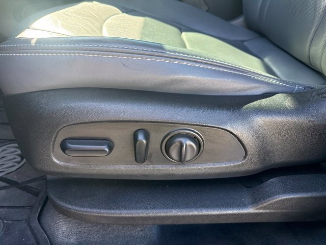 Used 2021 Buick Enclave Essence w/ Sport Touring Edition AWD/4WD image 15