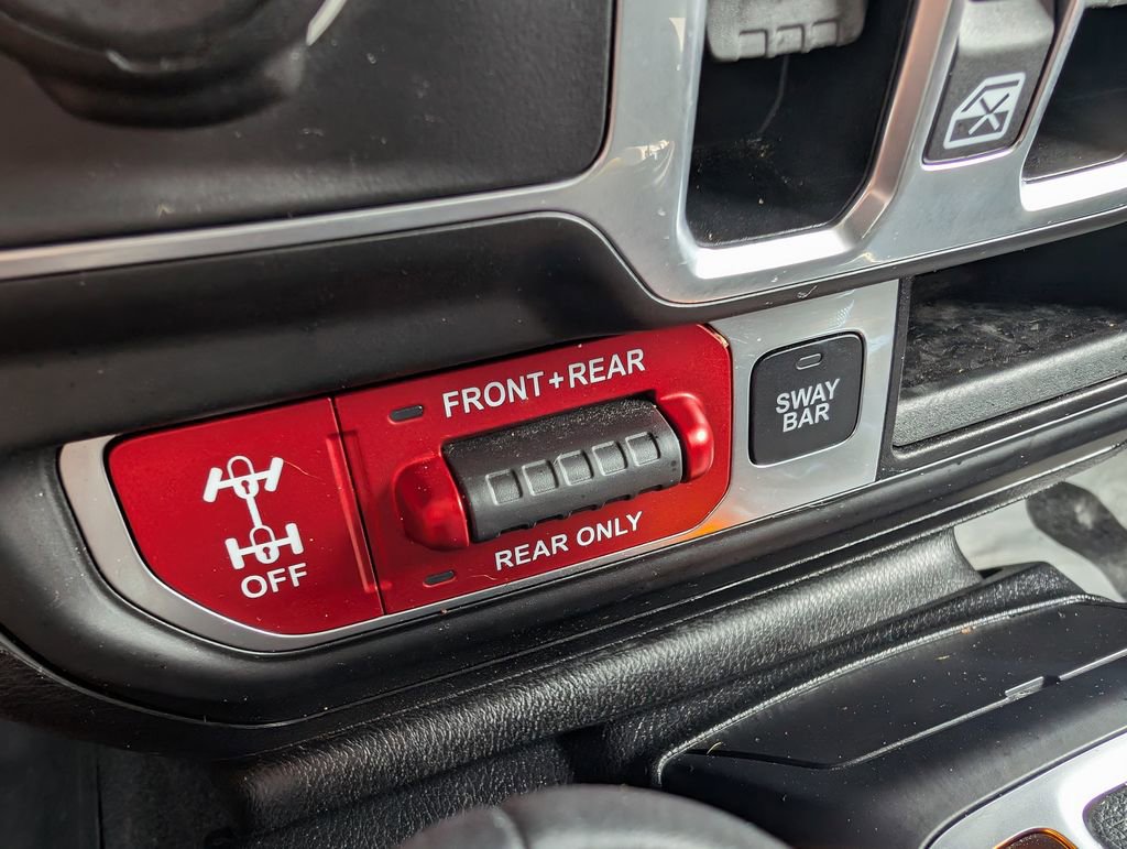 Used 2018 Jeep Wrangler Unlimited Rubicon image 30