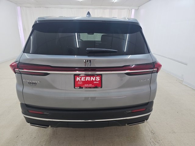 Used 2025 Buick Enclave Preferred image 17