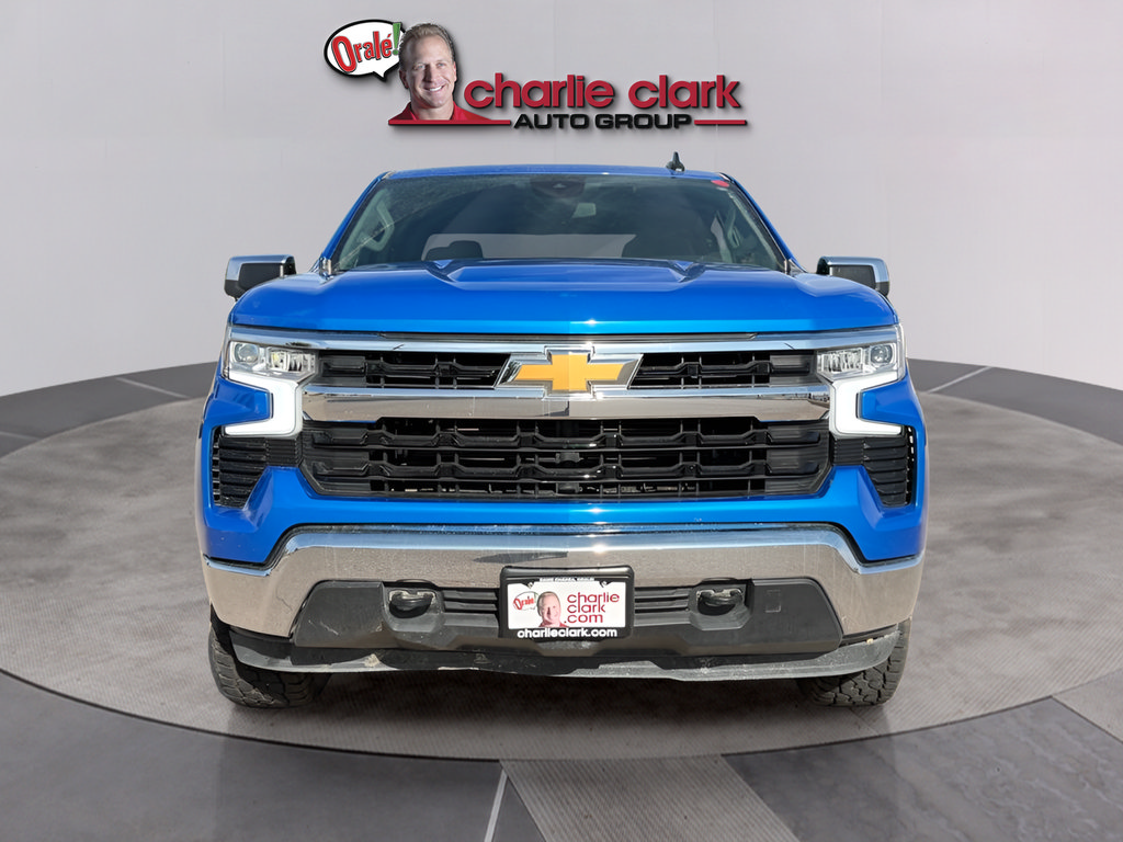 Used 2025 Chevrolet Silverado 1500 LT AWD/4WD image 9