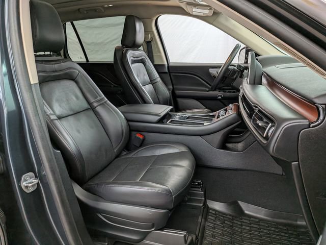 Used 2022 Lincoln Aviator Reserve w/ Elements Package Plus image 25