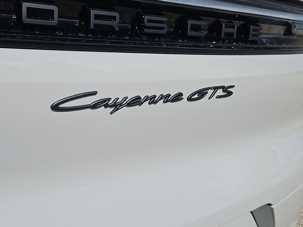 New 2026 Porsche Cayenne GTS AWD/4WD image 10