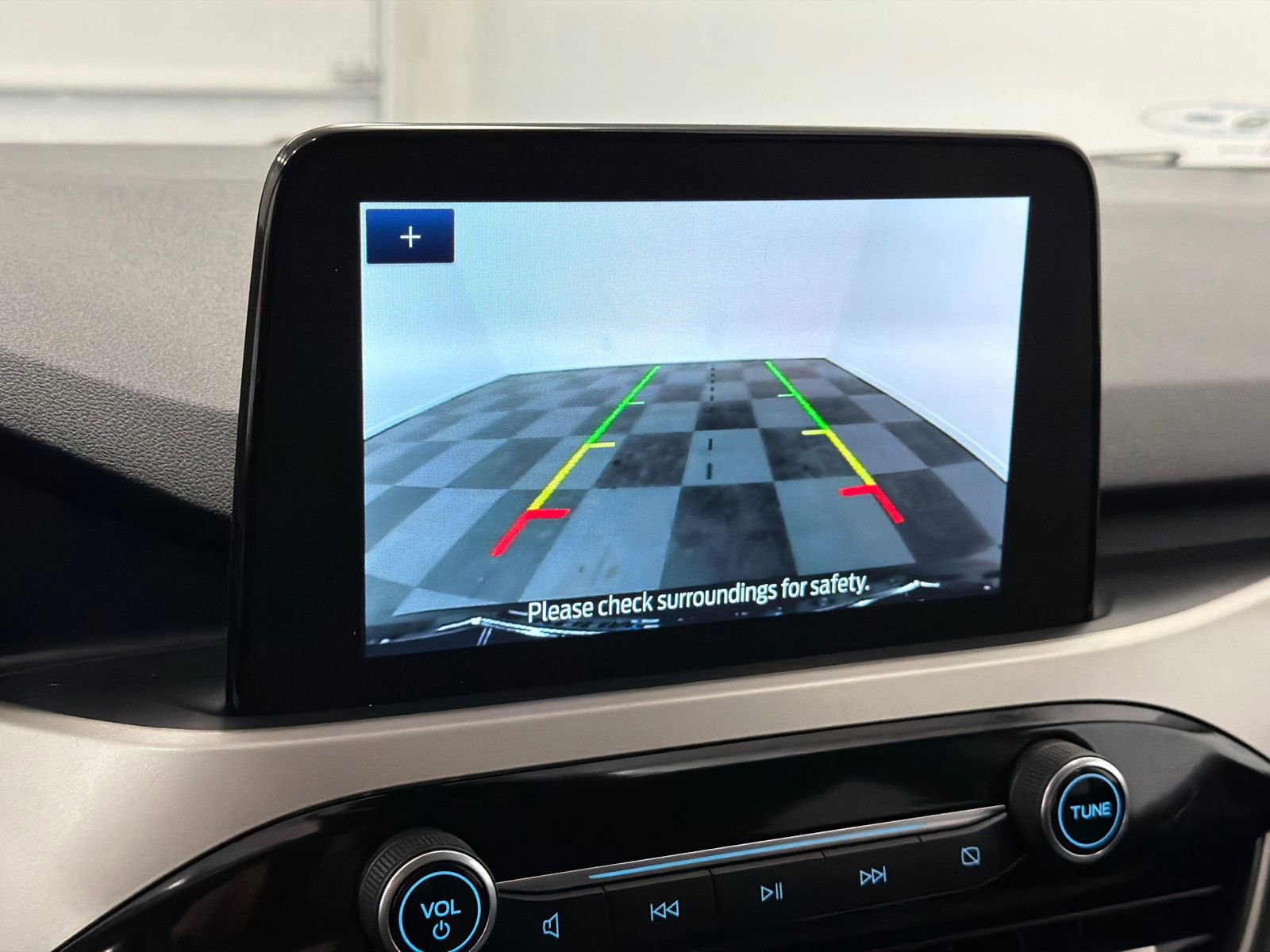 Used 2022 Ford Escape SE image 23