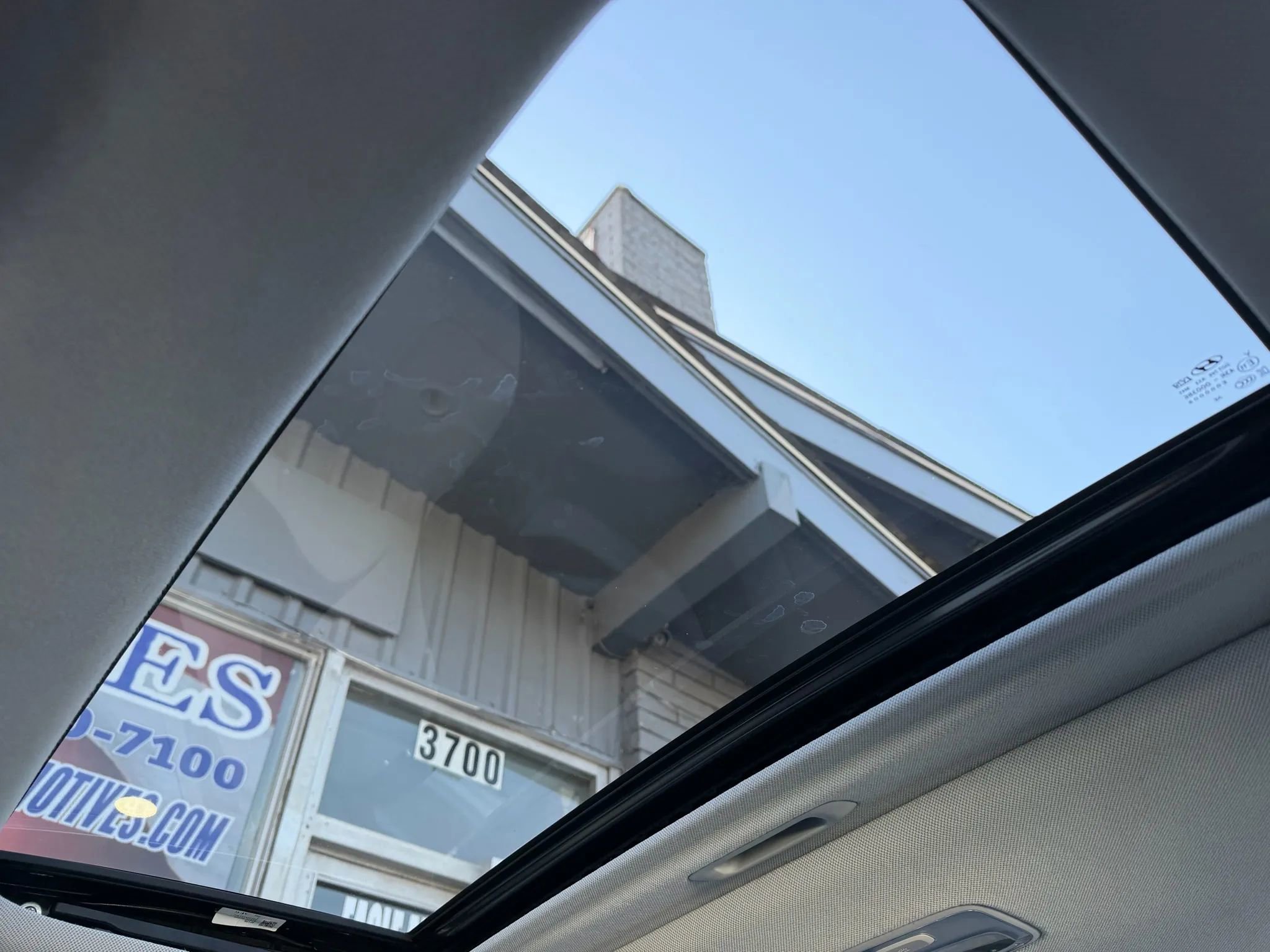 Used 2021 Hyundai Ioniq Limited image 26