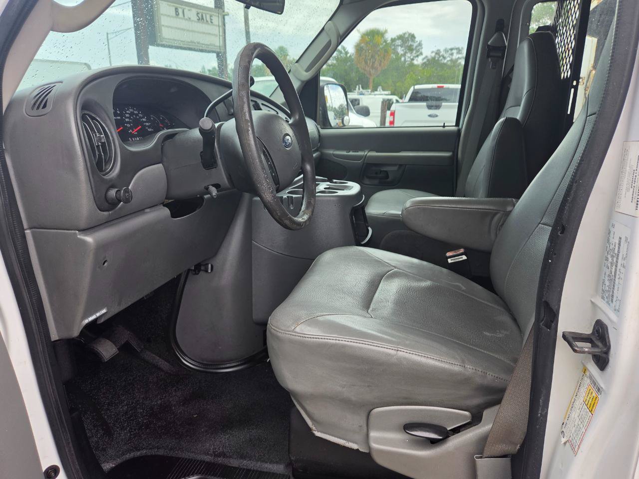 Used 2007 Ford E-150 and Econoline 150 RWD image 9