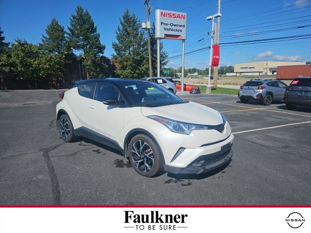 Used 2019 Toyota C-HR XLE FWD video 1